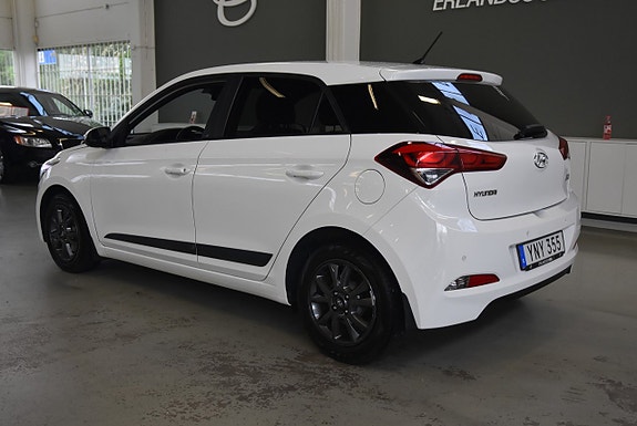 Hyundai i20 4 of 5