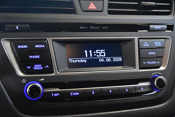 Hyundai i20 10 of 14