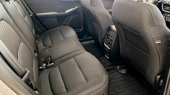 Ford Kuga 5 of 12
