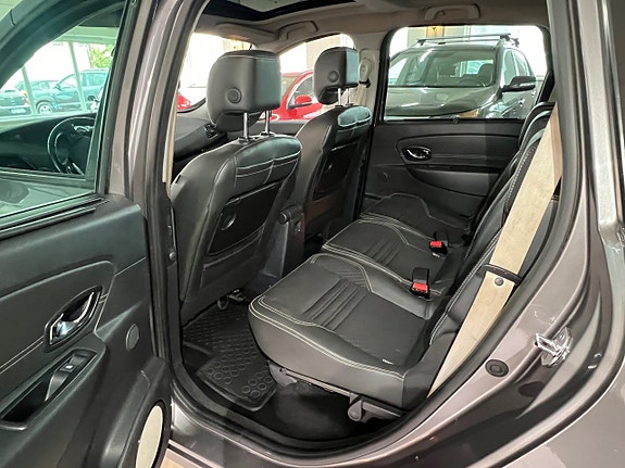 Renault Grand Scenic III 13 of 16