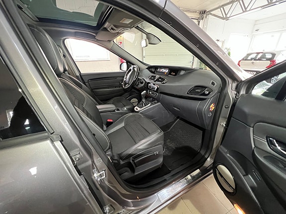 Renault Grand Scenic III 9 of 16