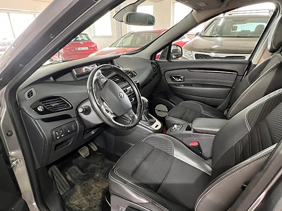 Renault Grand Scenic III 14 of 16