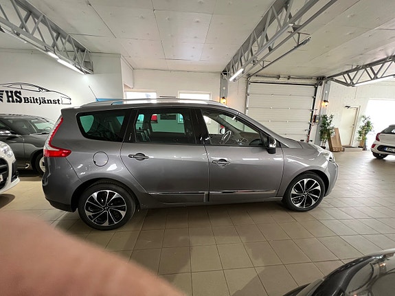 Renault Grand Scenic III 8 of 16