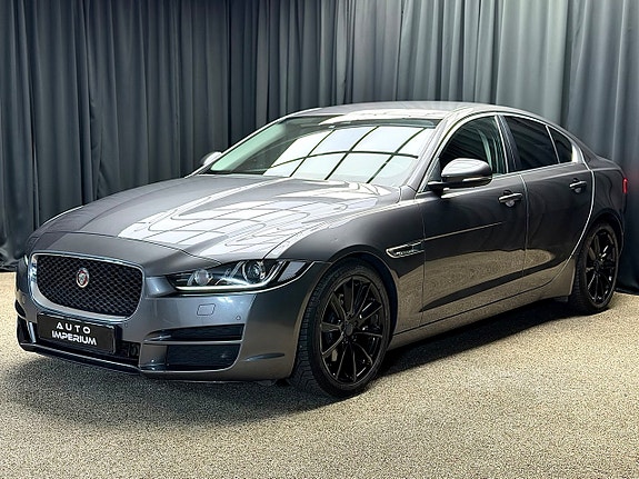 Jaguar XE 5 of 29