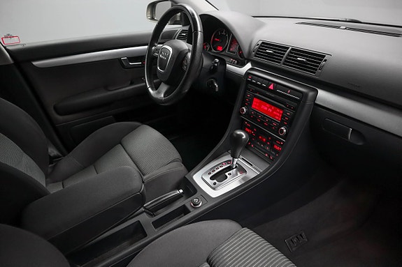 Audi A4 10 of 24