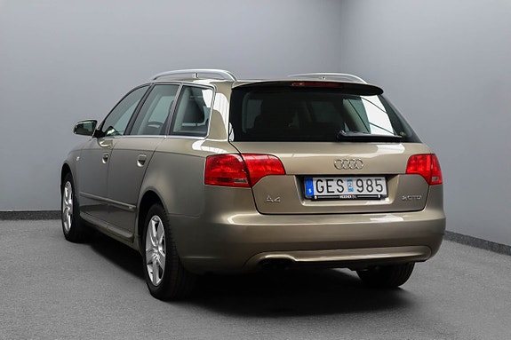 Audi A4 5 of 24