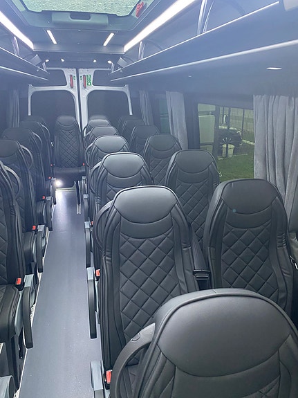 Mercedes-Benz SPRINTER 519 CDI MINIBUS 10 of 24