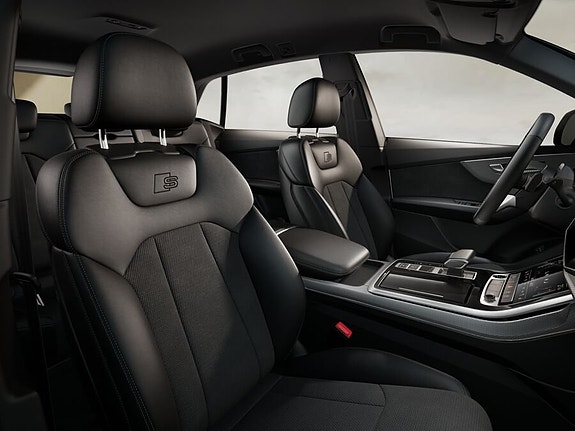 Audi Q8 3 of 10