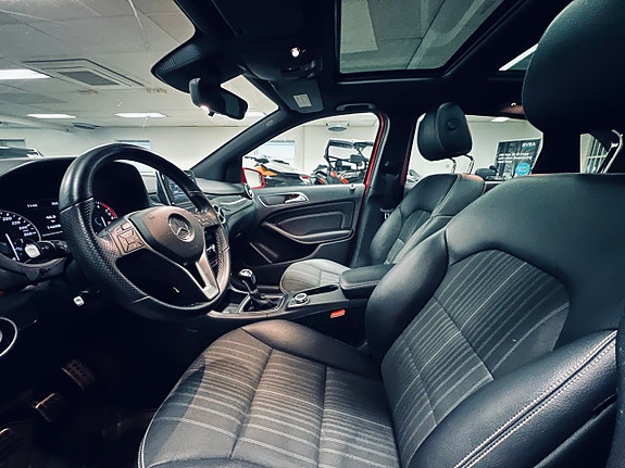 Mercedes-Benz B180 8 of 23