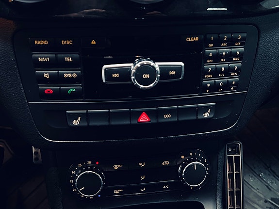 Mercedes-Benz B180 20 of 23