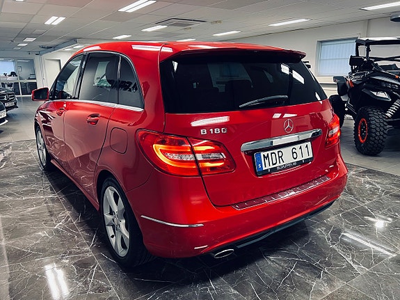 Mercedes-Benz B180 5 of 5