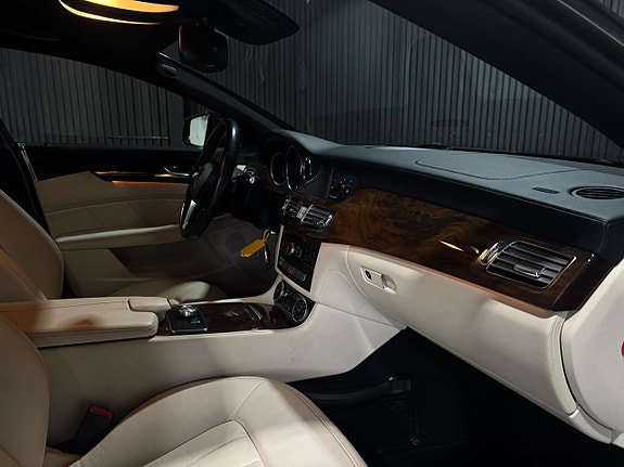Mercedes-Benz CLS250 18 of 24