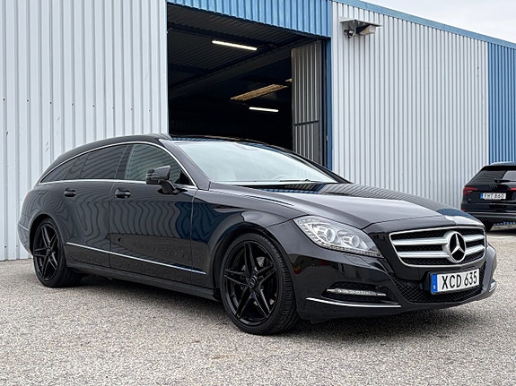 Mercedes-Benz CLS250 3 of 15