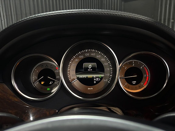 Mercedes-Benz CLS250 13 of 24