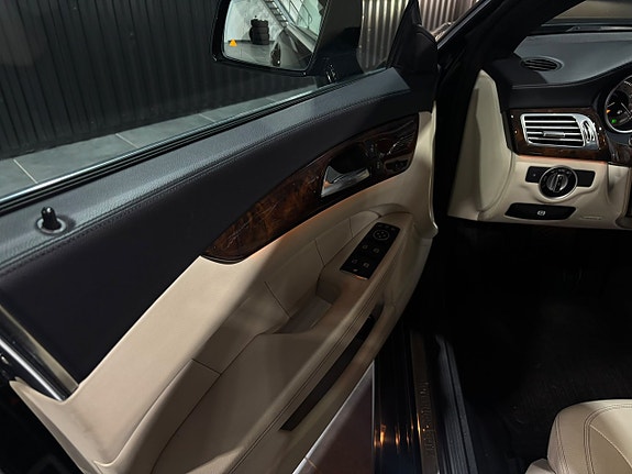 Mercedes-Benz CLS250 8 of 24