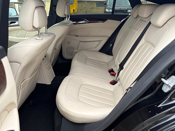 Mercedes-Benz CLS250 13 of 15