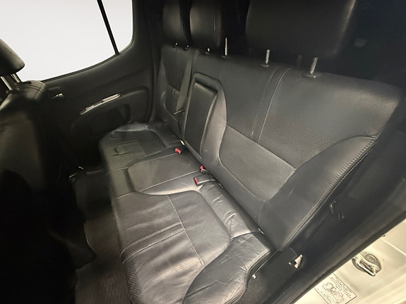 Mitsubishi L200 13 of 16