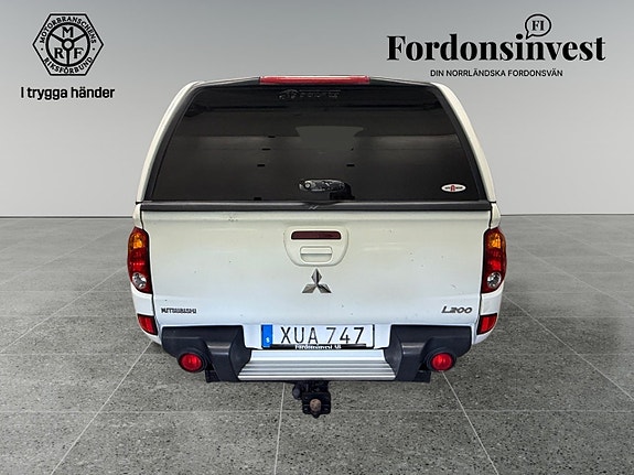 Mitsubishi L200 4 of 5