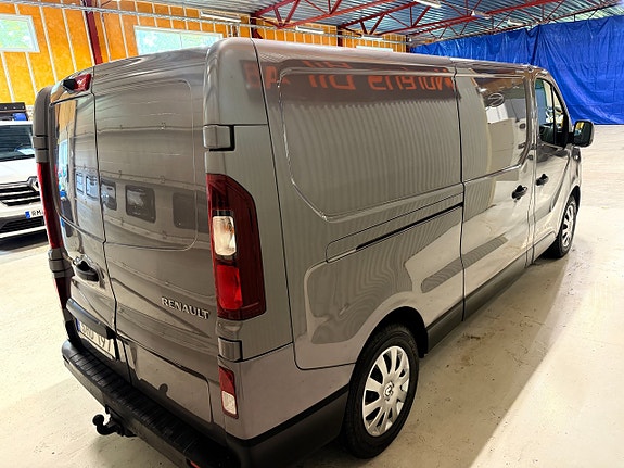 Renault Trafic 4 of 13