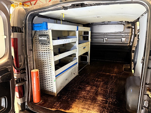 Renault Trafic 11 of 13