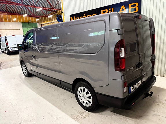 Renault Trafic 3 of 13