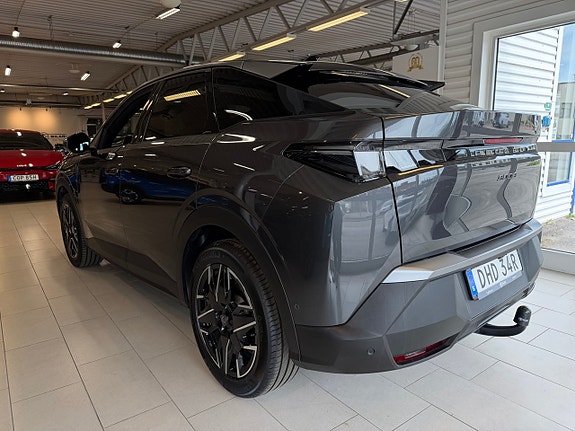 Peugeot 3008 4 of 5