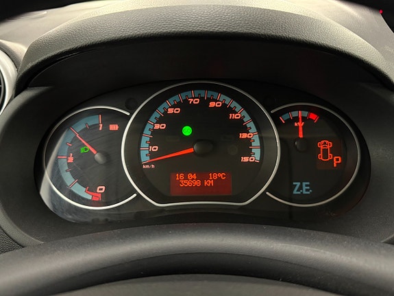 Renault Kangoo Express 11 of 14