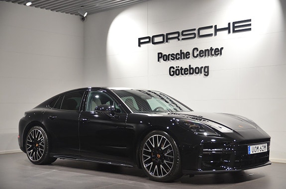 Porsche Panamera 4