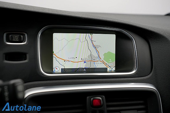Volvo V40 20 of 30