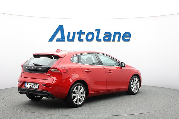 Volvo V40 8 of 30