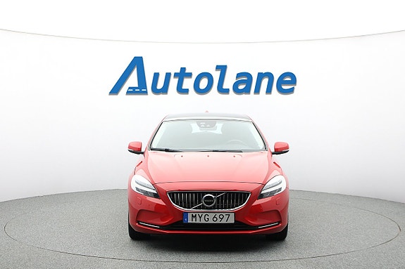 Volvo V40 3 of 30