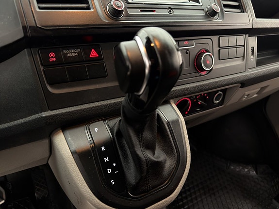 Volkswagen Transporter 22 of 30