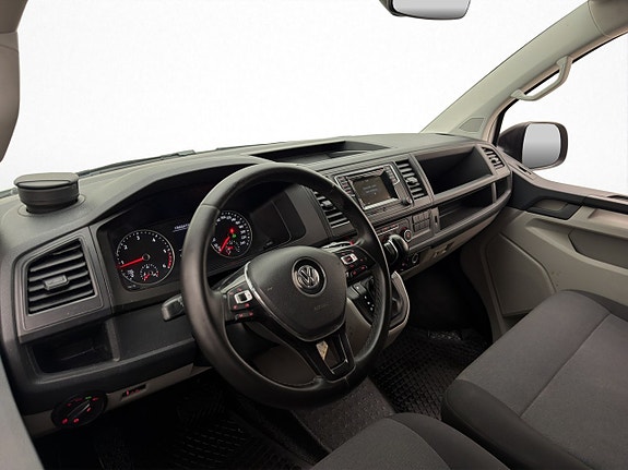 Volkswagen Transporter 16 of 30