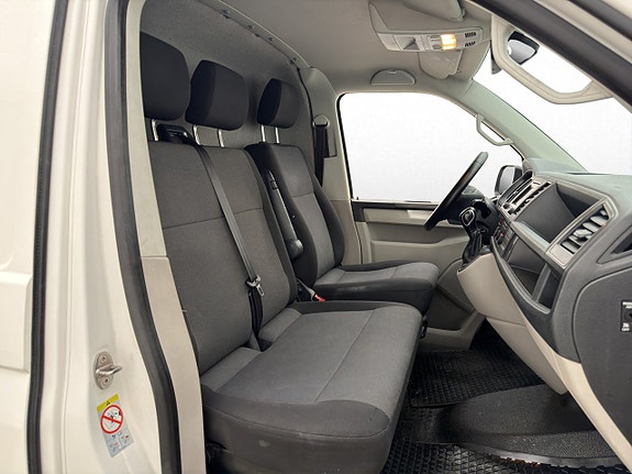Volkswagen Transporter 24 of 30