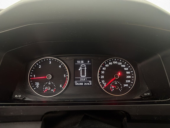 Volkswagen Transporter 18 of 30