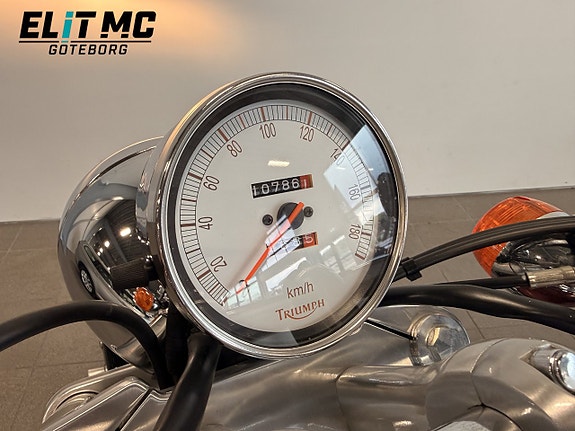 Triumph Speedmaster 900 20 of 21