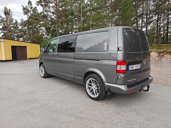 Volkswagen Transporter 2 of 5