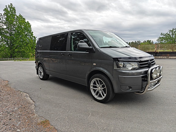 Volkswagen Transporter 3 of 5