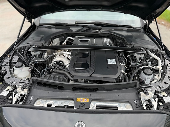 Mercedes-Benz C43 2 of 5