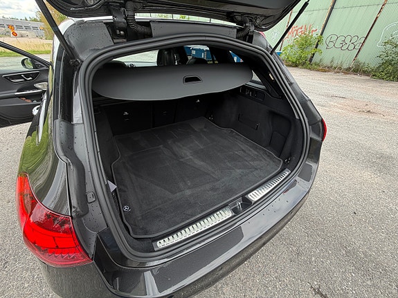 Mercedes-Benz C43 7 of 14