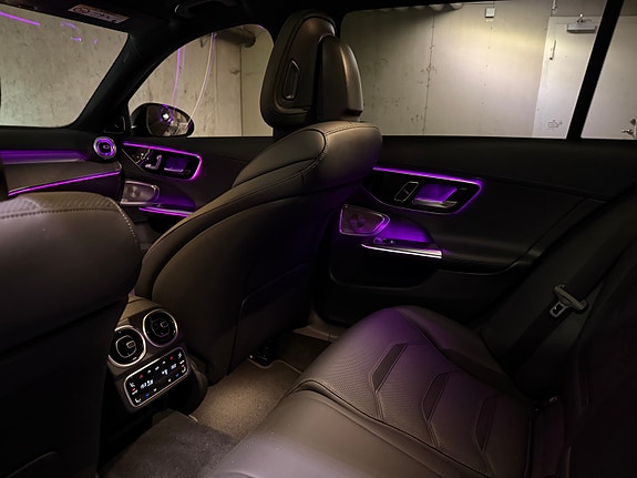 Mercedes-Benz C43 13 of 14