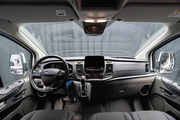 Ford Transit Custom 13 of 21