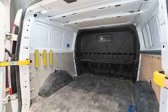 Ford Transit Custom 11 of 21