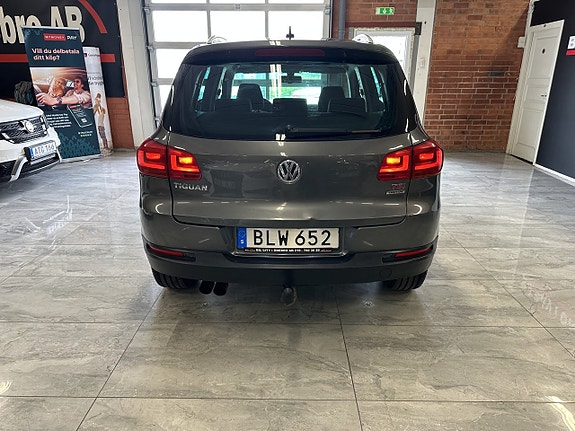 Volkswagen Tiguan 14 of 21