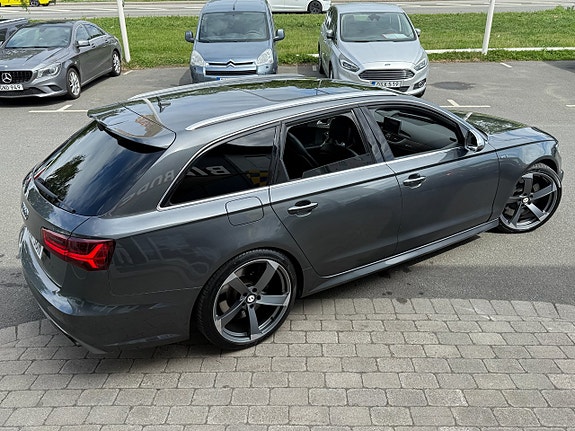Audi S6 4 of 5