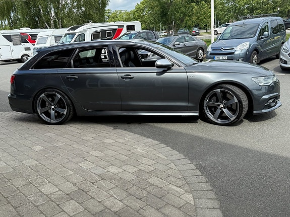 Audi S6 3 of 5