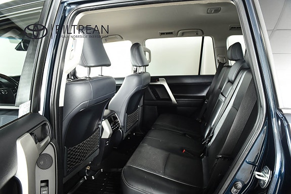 Toyota Land Cruiser 7 of 20