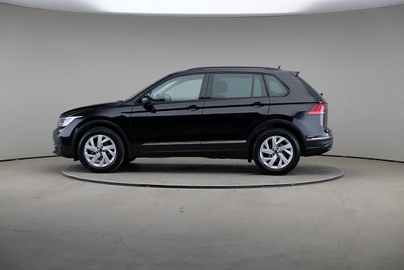 Volkswagen Tiguan 4 of 23