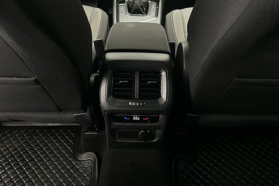 Volkswagen Tiguan 17 of 23
