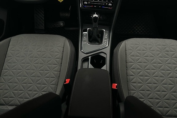 Volkswagen Tiguan 9 of 23